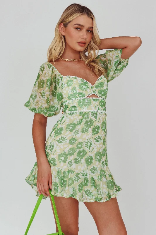 Catch Feelings Sweetheart Neckline Dot Trim Dress Floral Green