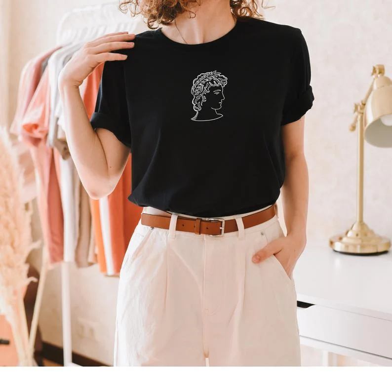 Greek Statue Line Art - MINIMAL : Unisex Half-Sleeve T-Shirt